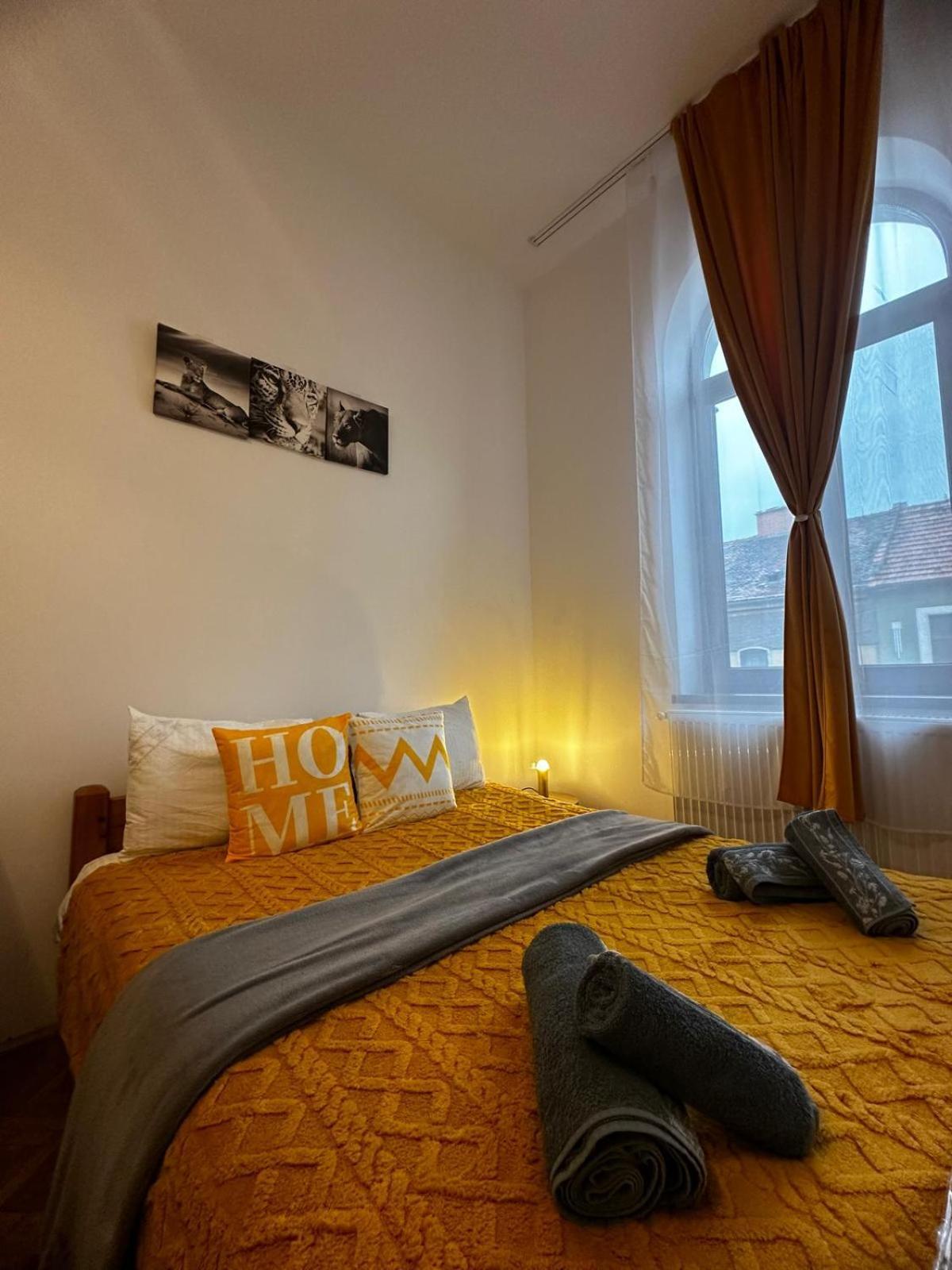 Stay Inn Central Braşov Exterior foto