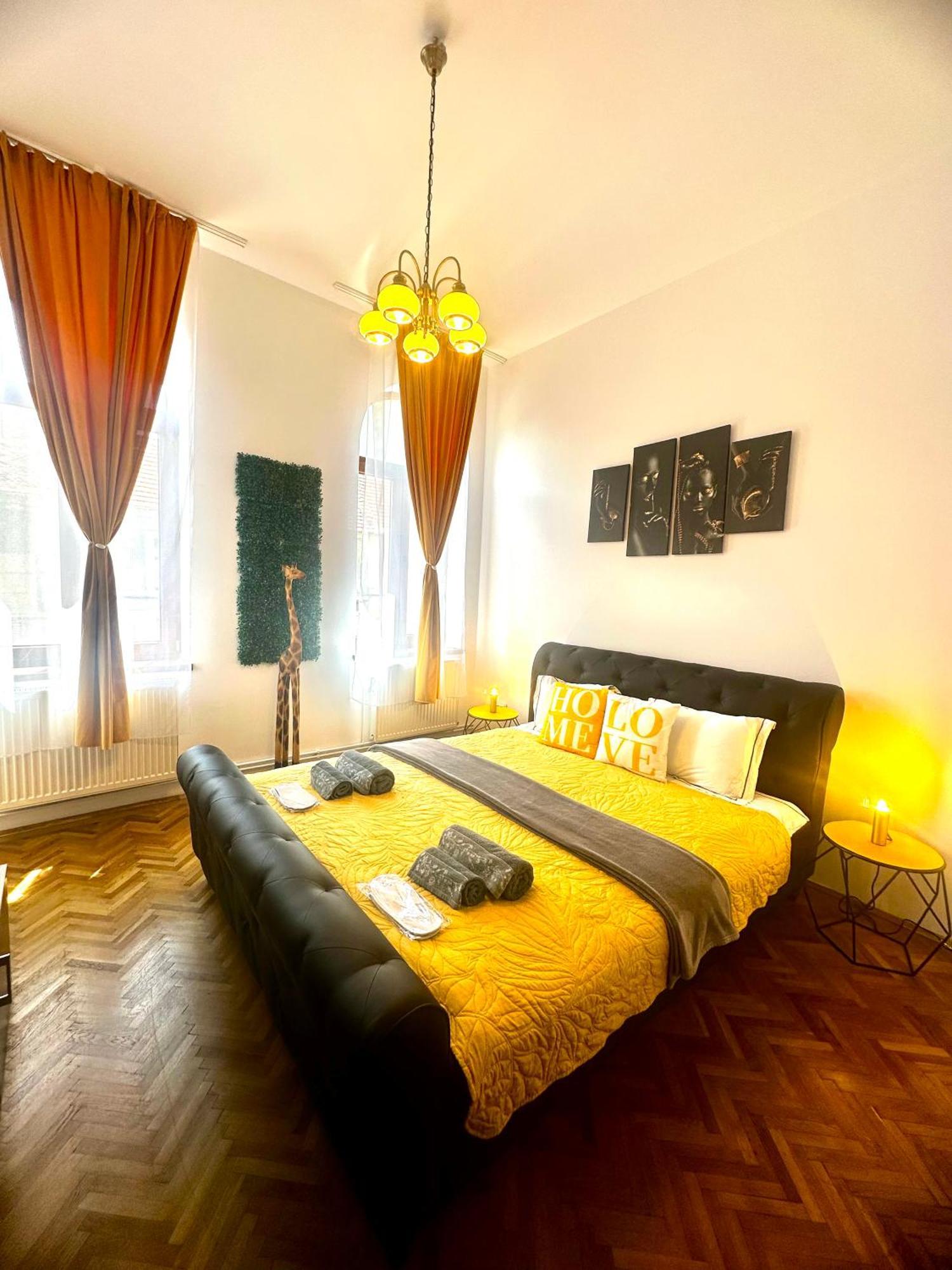 Stay Inn Central Braşov Exterior foto